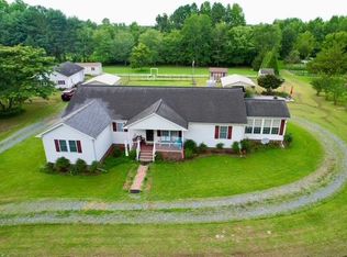 16223 Country Club Rd, Melfa, VA 23410