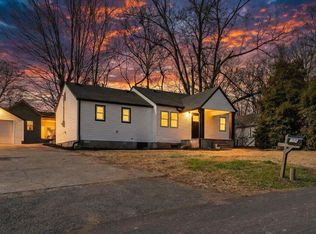 105 Lenoir St, Sweetwater, TN 37874