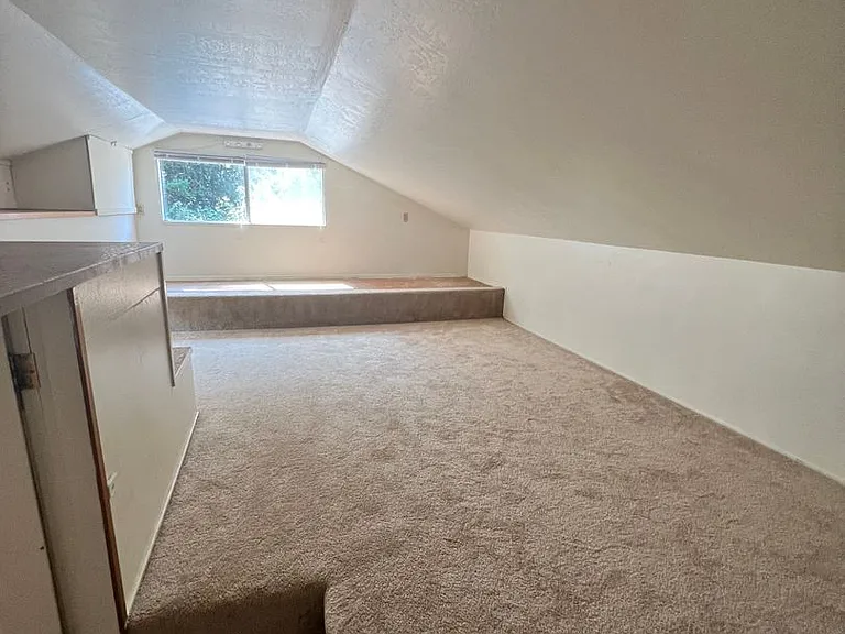 741 2nd Ave — Photo 20