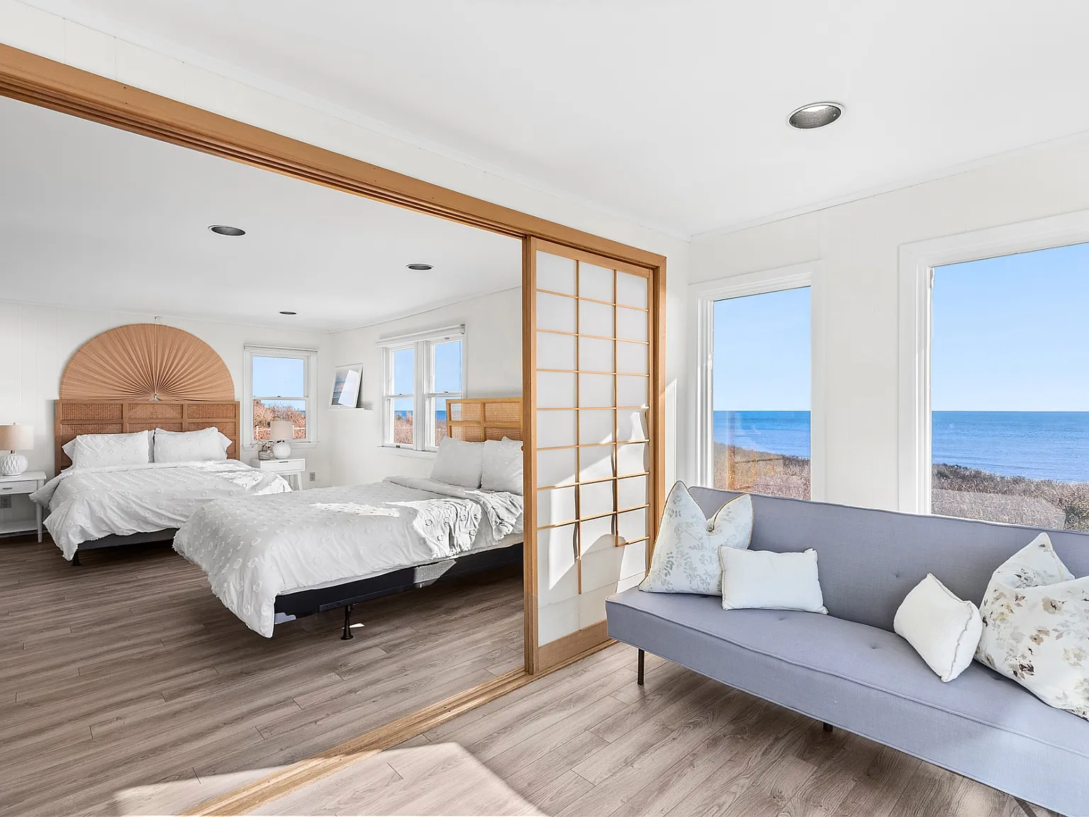 Montauk Oceanfront with Pool and Minutes to Town — Photo 3
