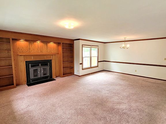 4th image of 1428 Weyburn Ct