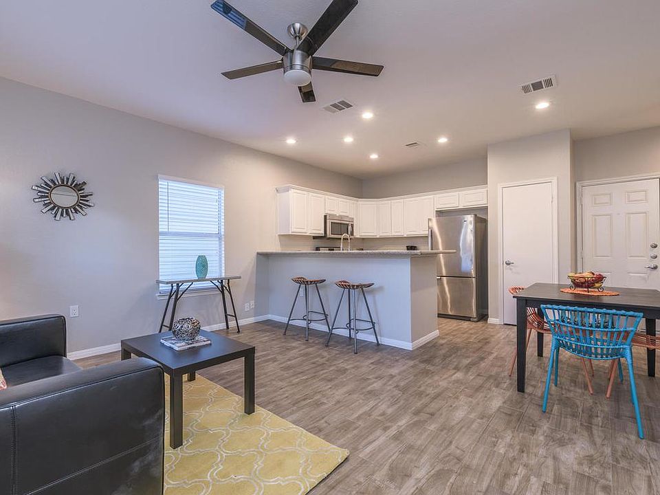 1st image of 6109 Friendswood Dr #B