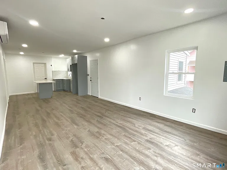 32 Lester St #2 — Photo 8