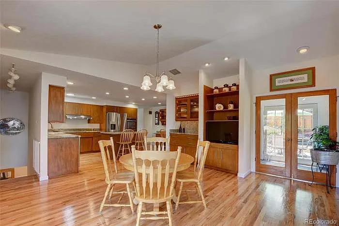 409 S Alkire St — Photo 13