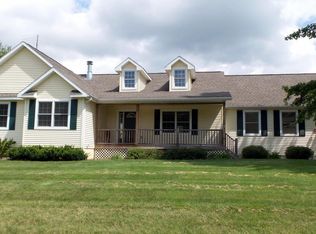 7881 Golf View Dr, Cheboygan, MI 49721