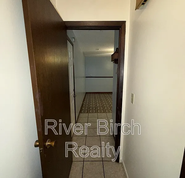 425 W Lawrence Ave #2 — Photo 9