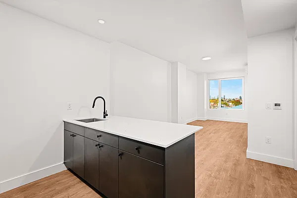 Kitchen, photo 2