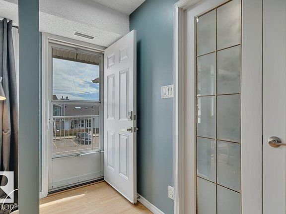 4th image of 2336 151st Ave NW