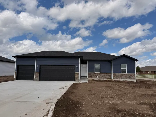 184 Maverick Drive, Mt Vernon, MO 65712