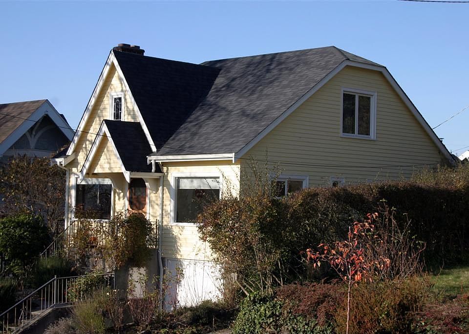 2nd image of 214 NW 44th St