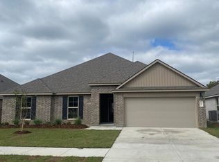 134 Hill View Dr, Lafayette, LA 70506