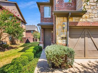 399 Teague Dr, Lewisville, TX 75067