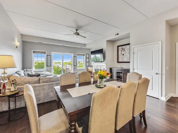1909 W Diversey Pkwy APT 502, Chicago, IL 60614