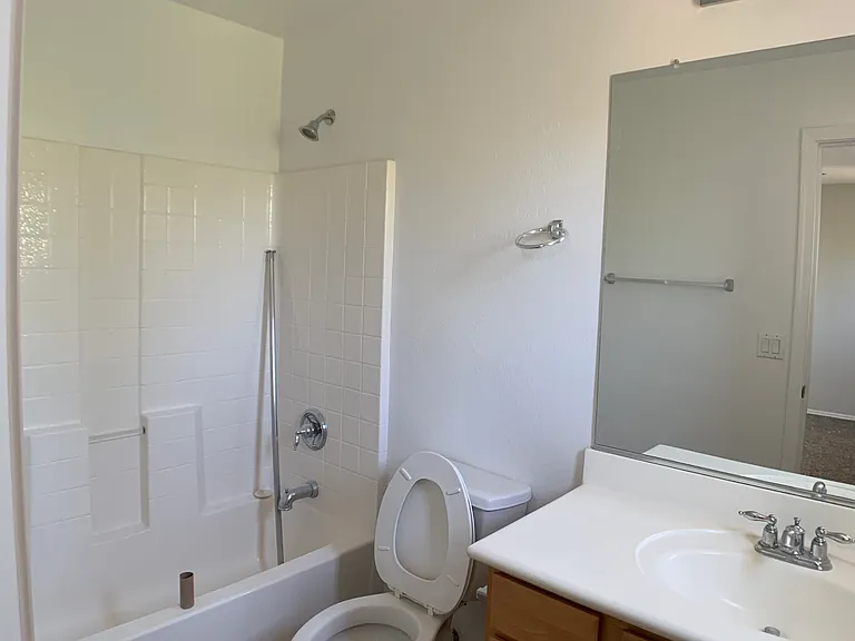 2841 E Bart St — Photo 13