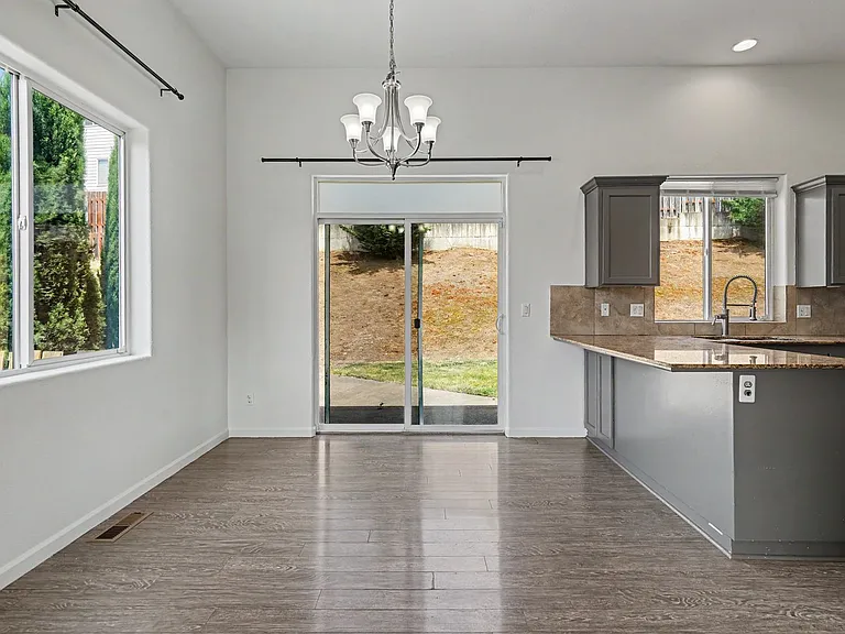 2495 Benjamin Ave NW — Photo 36