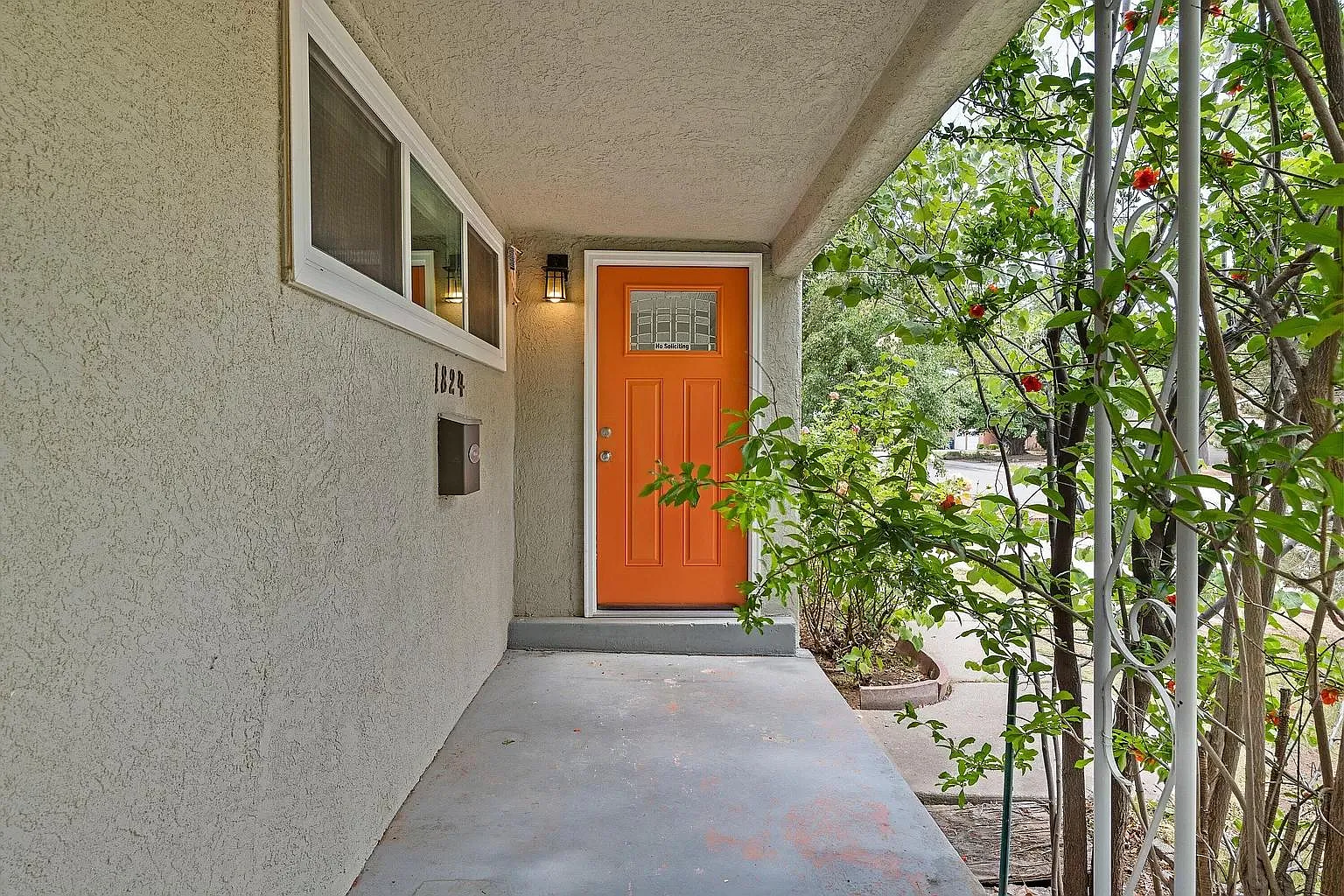 3 bed, 1525 sqft, $2,000 — Photo 2