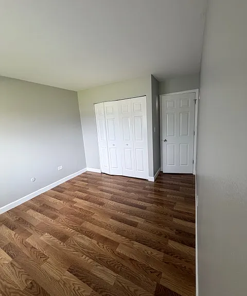 7410 Brookdale Dr #5 — Photo 2