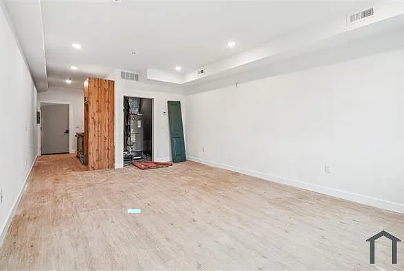 4163 Mantua Ave #3 — Photo 16