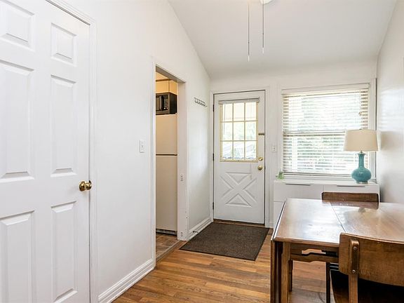 4th image of 3505 Edgewood Dr