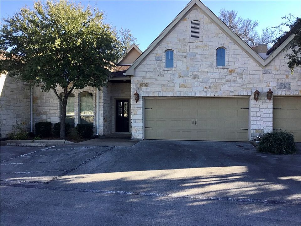 1st image of 9122 Balcones Club Dr Unit 2