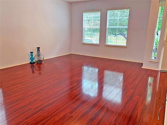 3rd image of 1430 Big Bend Dr Unit 8