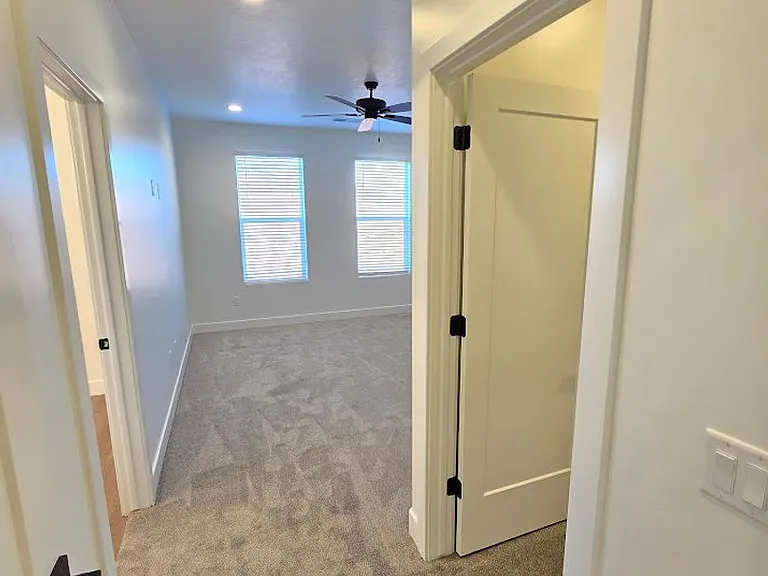 1070 W Albertine Ln — Photo 24