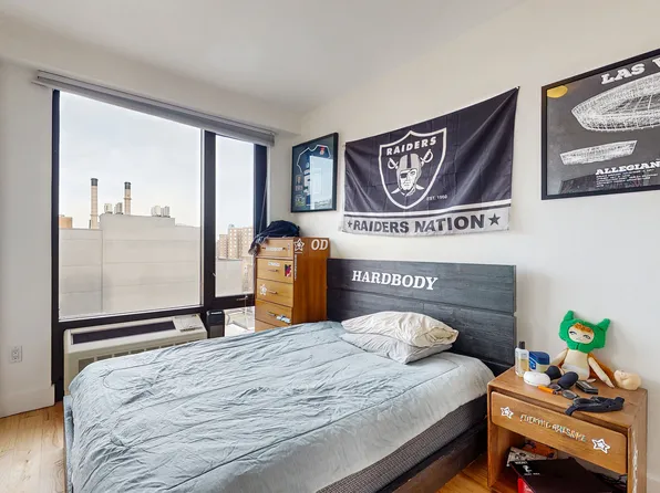 399 East Eighth Street image 7 of 7