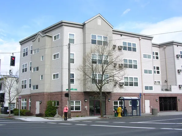 Powell Boulevard Apartments