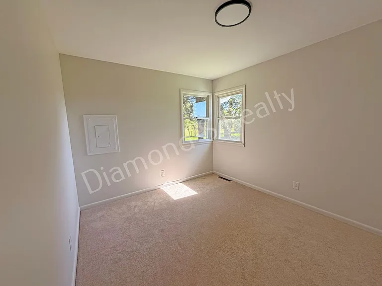 9297 E State Highway D — Photo 15