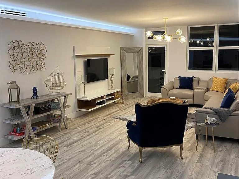 4250 Galt Ocean Dr #9F — Photo 1