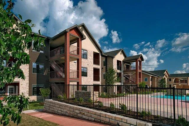 Oxford at Tech Ridge — Photo 8