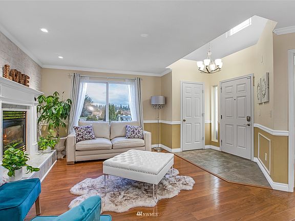 Walk into this Open Concept Front Living Area and Dining