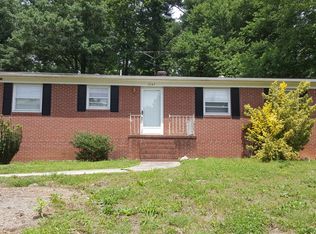 2145 Independence Rd, Winston Salem, NC 27106