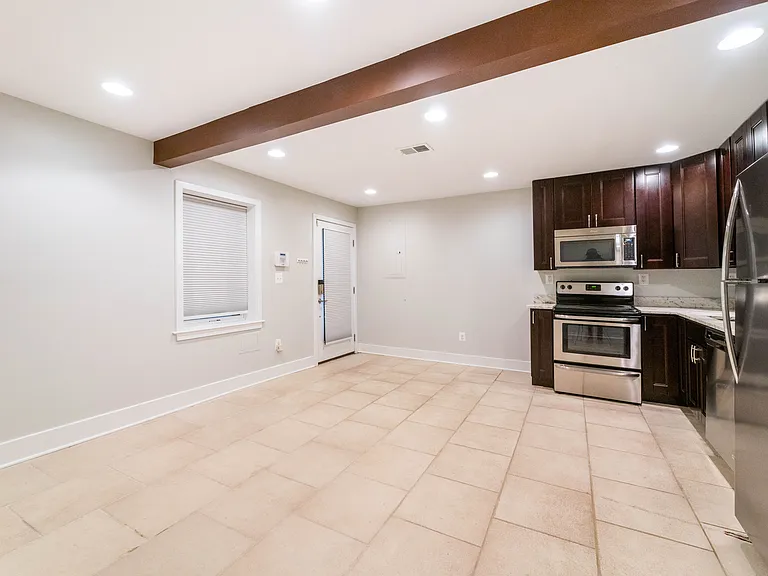 1361-1361B Perry Pl NW — Photo 6