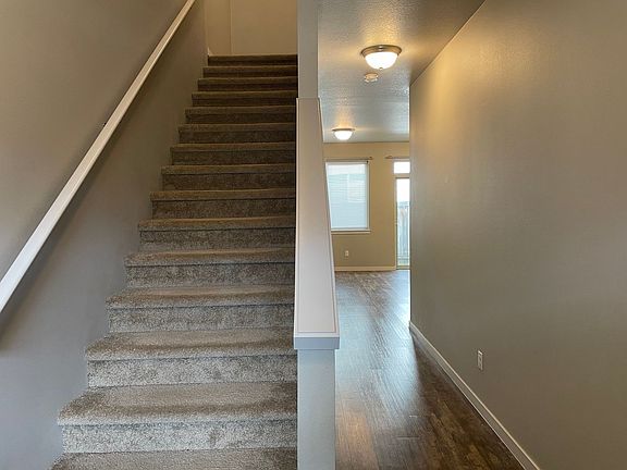 3rd image of 1322 NE 82nd Dr
