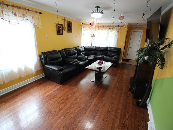 5th image of 3341 N Osceola Ave