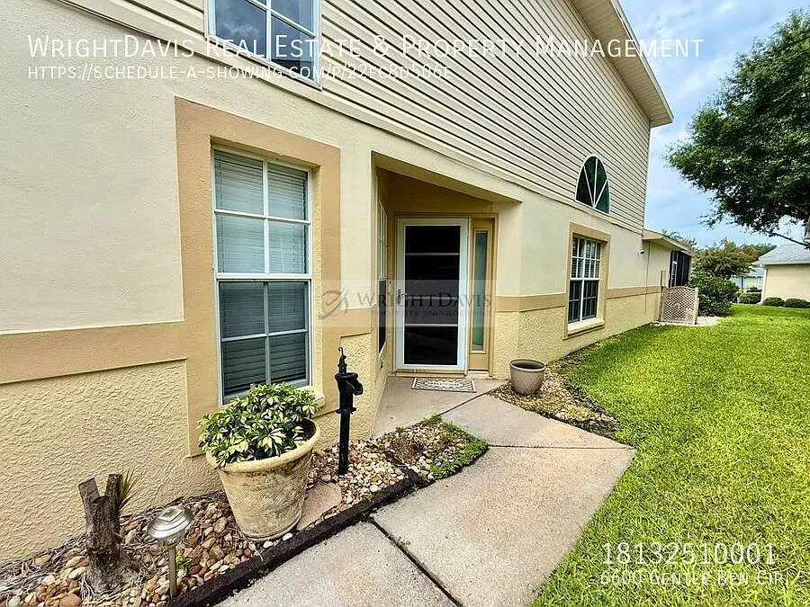 Welcoming 3/2.5 home in Wesley Chapel w/ Loft — Photo 4