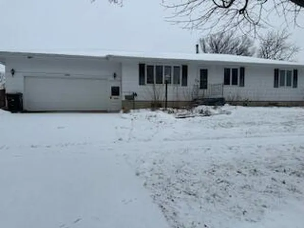 2416 Taft St, Perry, IA 50220