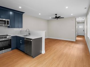 30 Manila Ave #1A, Woodbridge, CT 06525