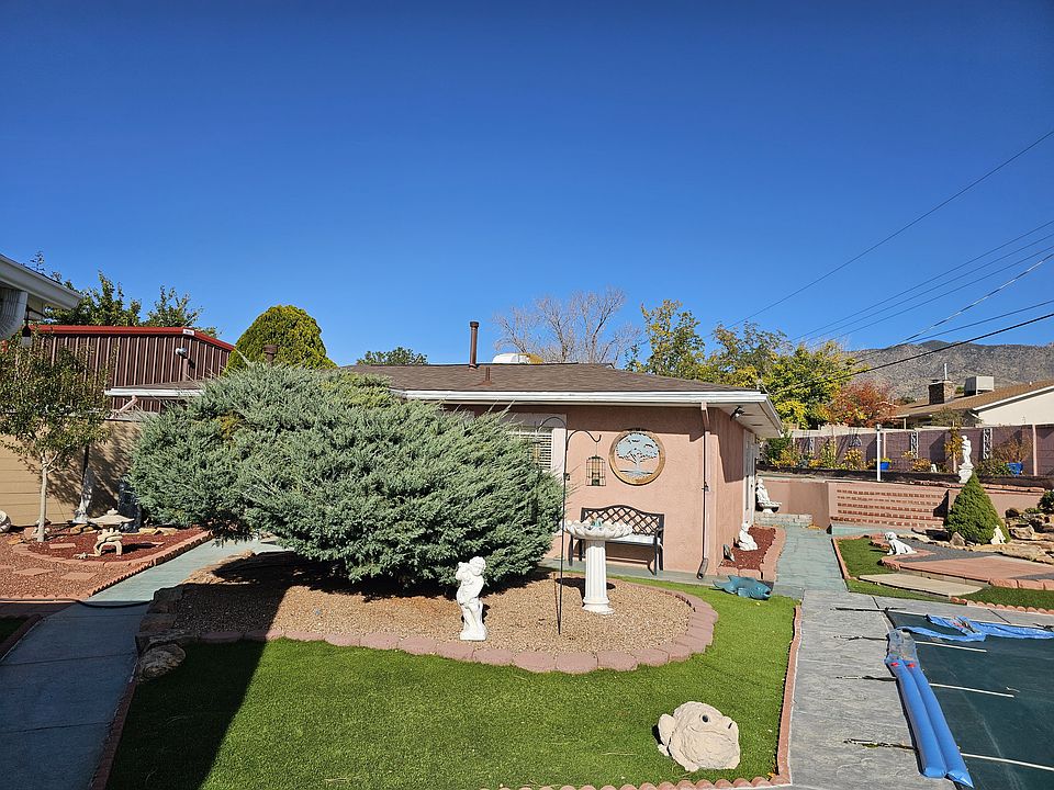 1st image of 12025 Donna Ct NE