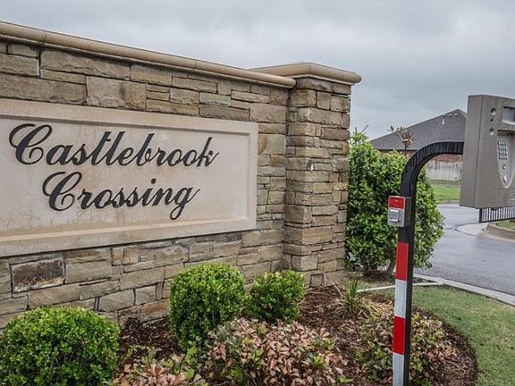 2nd image of 2809 Busheywood Dr