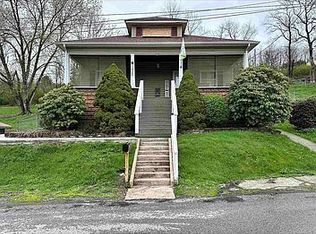1203 Chambers St, Grafton, WV 26354