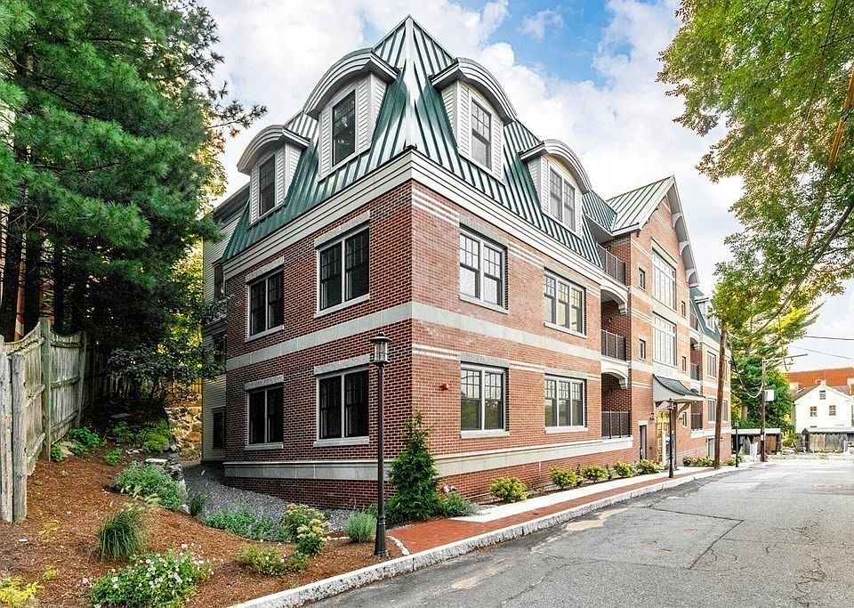 1st image of 36 Elmwood Ave #2