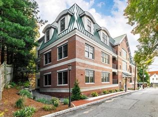 36 Elmwood Ave #2, Winchester, MA 01890