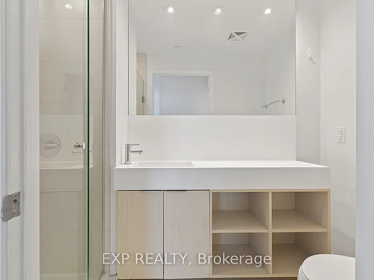 20 Richardson St #2710 — Photo 21