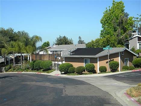 2nd image of 12617 Jackson Heights Dr