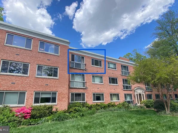 2711 Ordway St NW APT 302, Washington, DC 20008