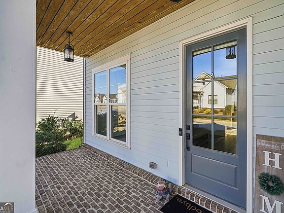 5th image of 303 McDaniel Pl