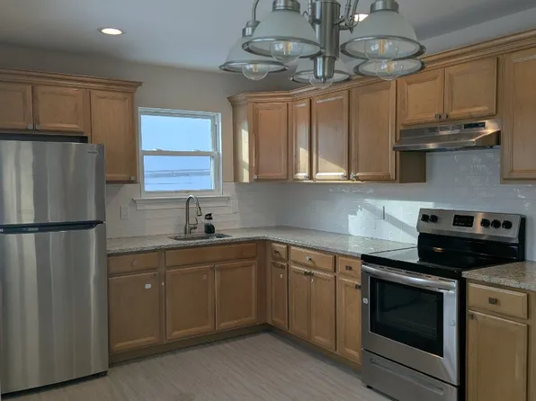 398 Clarice Blvd, Holbrook, NY 11741