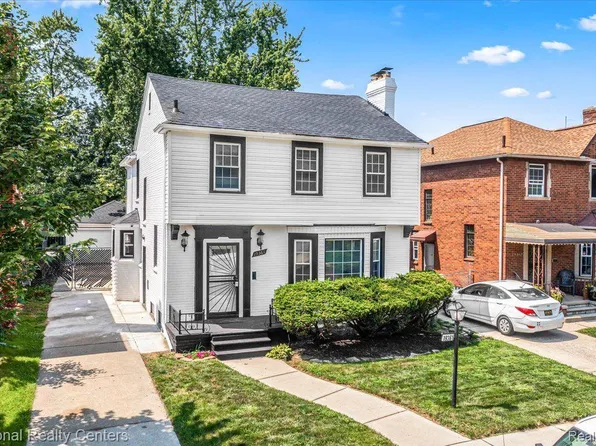 19361 Santa Rosa Dr, Detroit, MI 48221